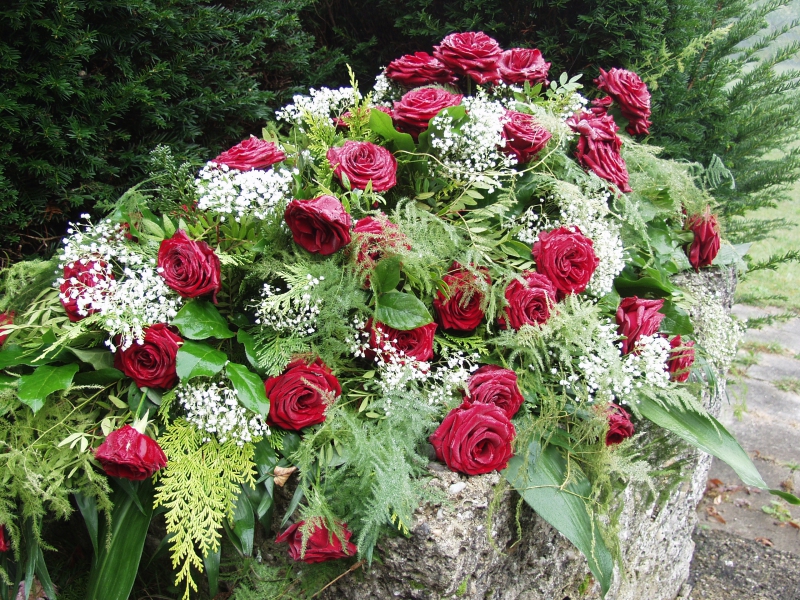 funeraire-VILLENEUVE LOUBET-min_roses-61203